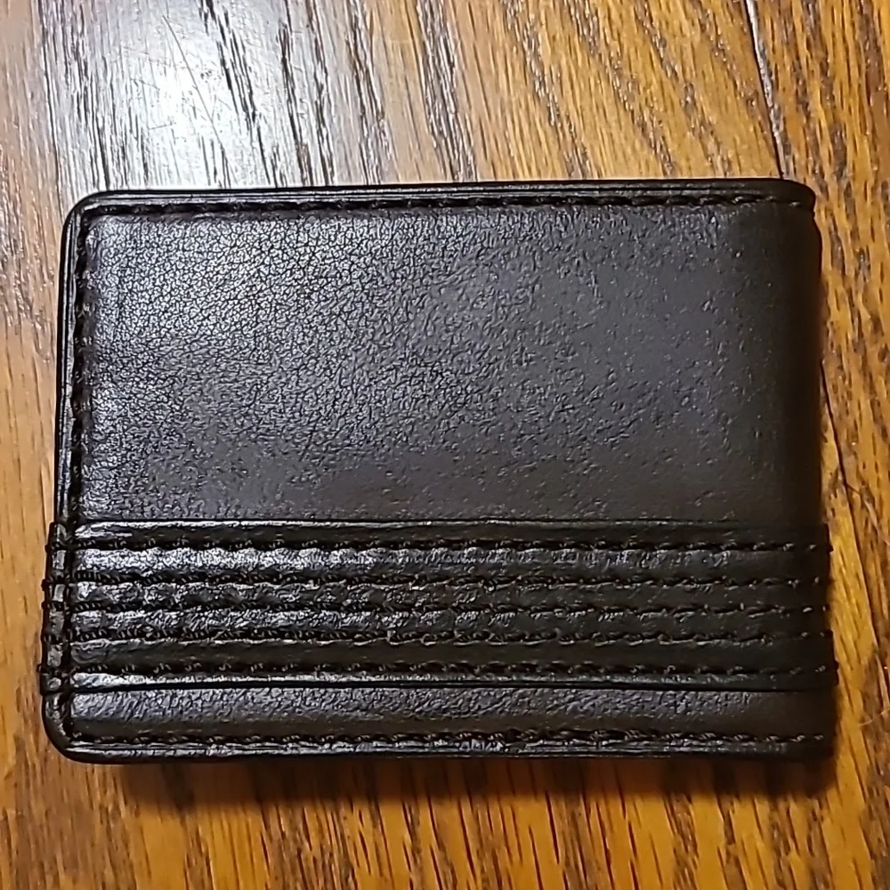 Dockers Slim Men's Briwn Wallet NIB
